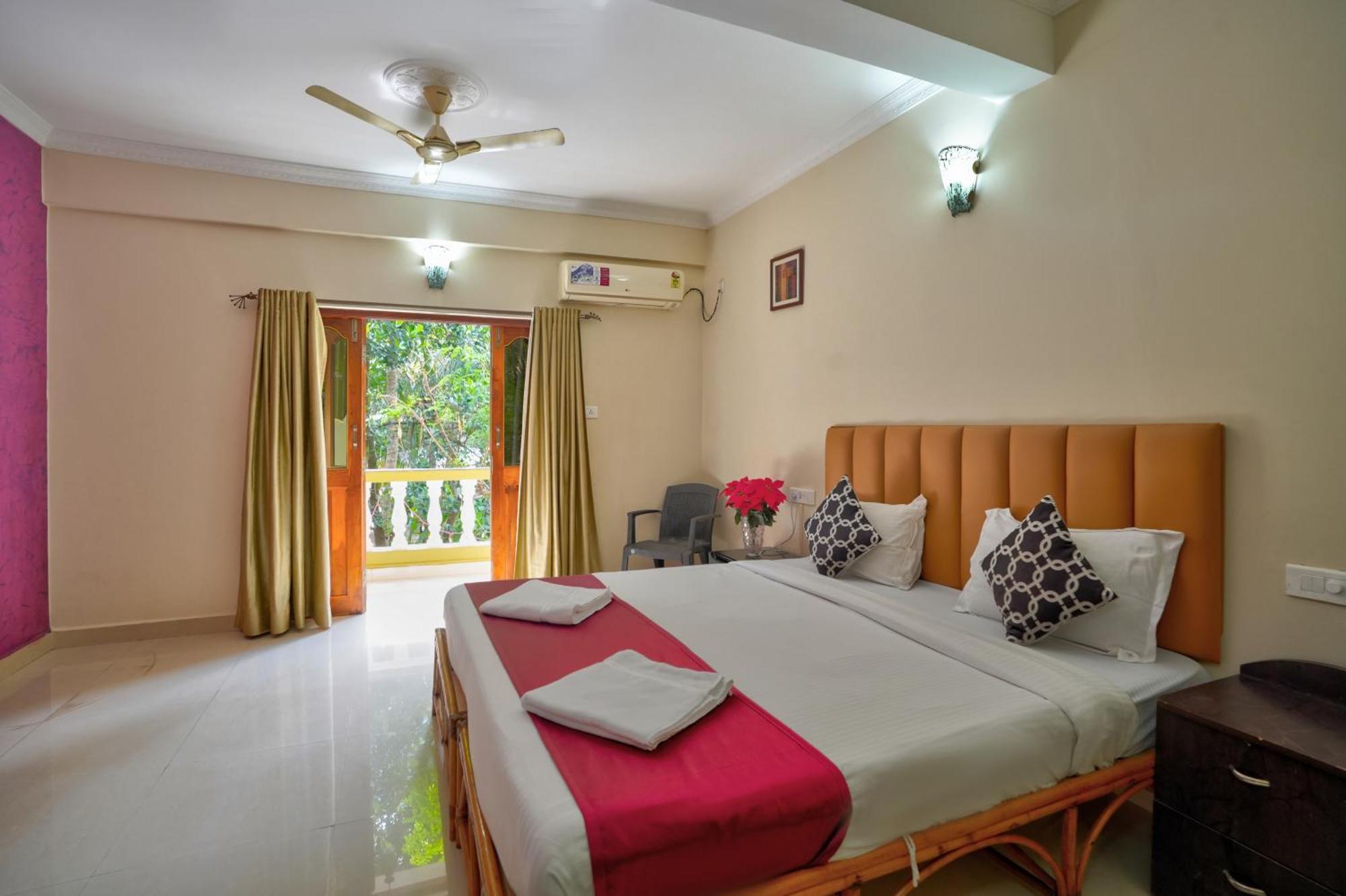 Hotel Leela Inn Candolim Marmagao Esterno foto