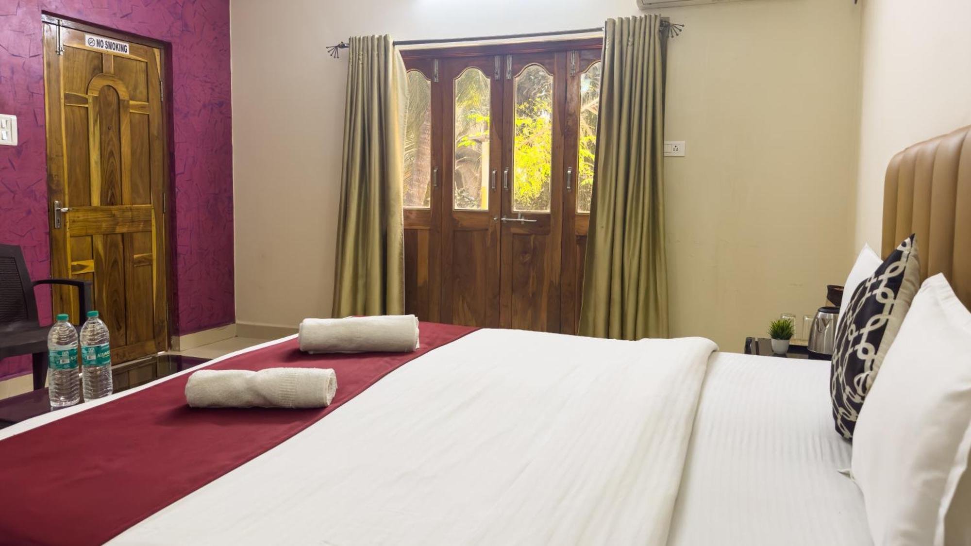 Hotel Leela Inn Candolim Marmagao Esterno foto