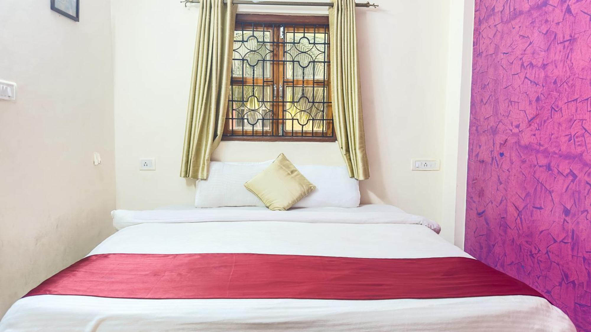 Hotel Leela Inn Candolim Marmagao Esterno foto