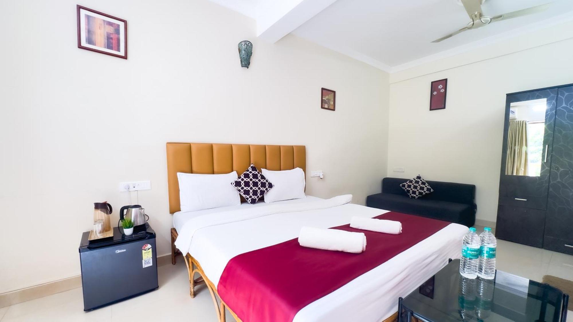 Hotel Leela Inn Candolim Marmagao Esterno foto