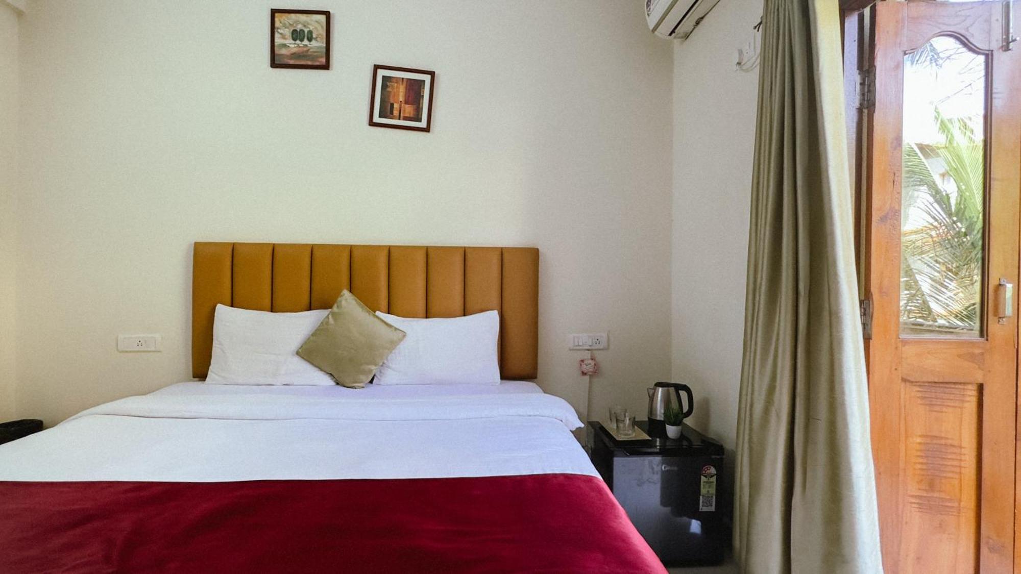Hotel Leela Inn Candolim Marmagao Esterno foto