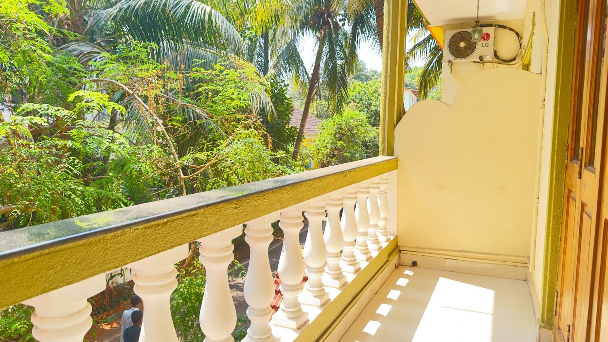 Hotel Leela Inn Candolim Marmagao Esterno foto
