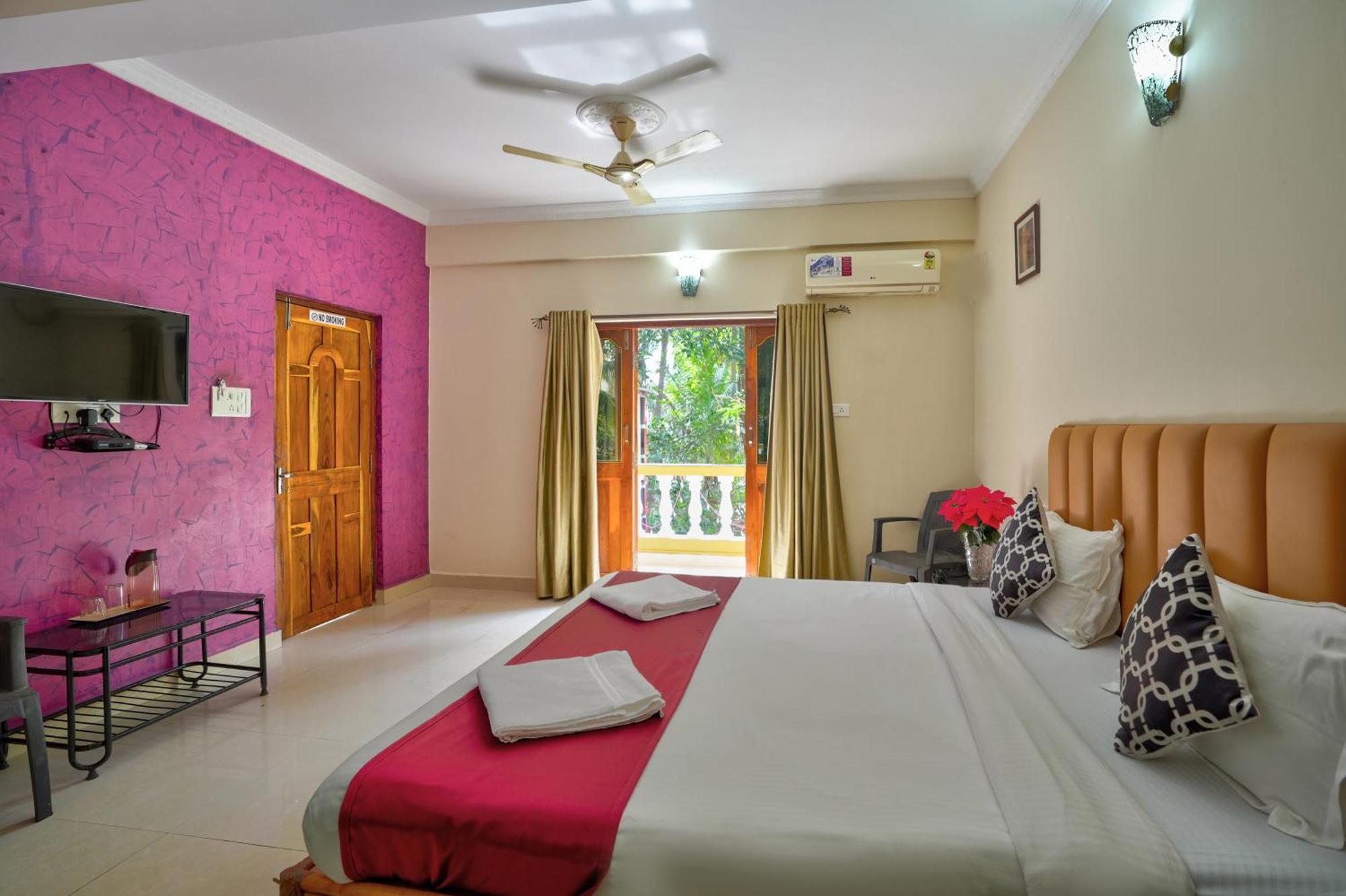 Hotel Leela Inn Candolim Marmagao Esterno foto