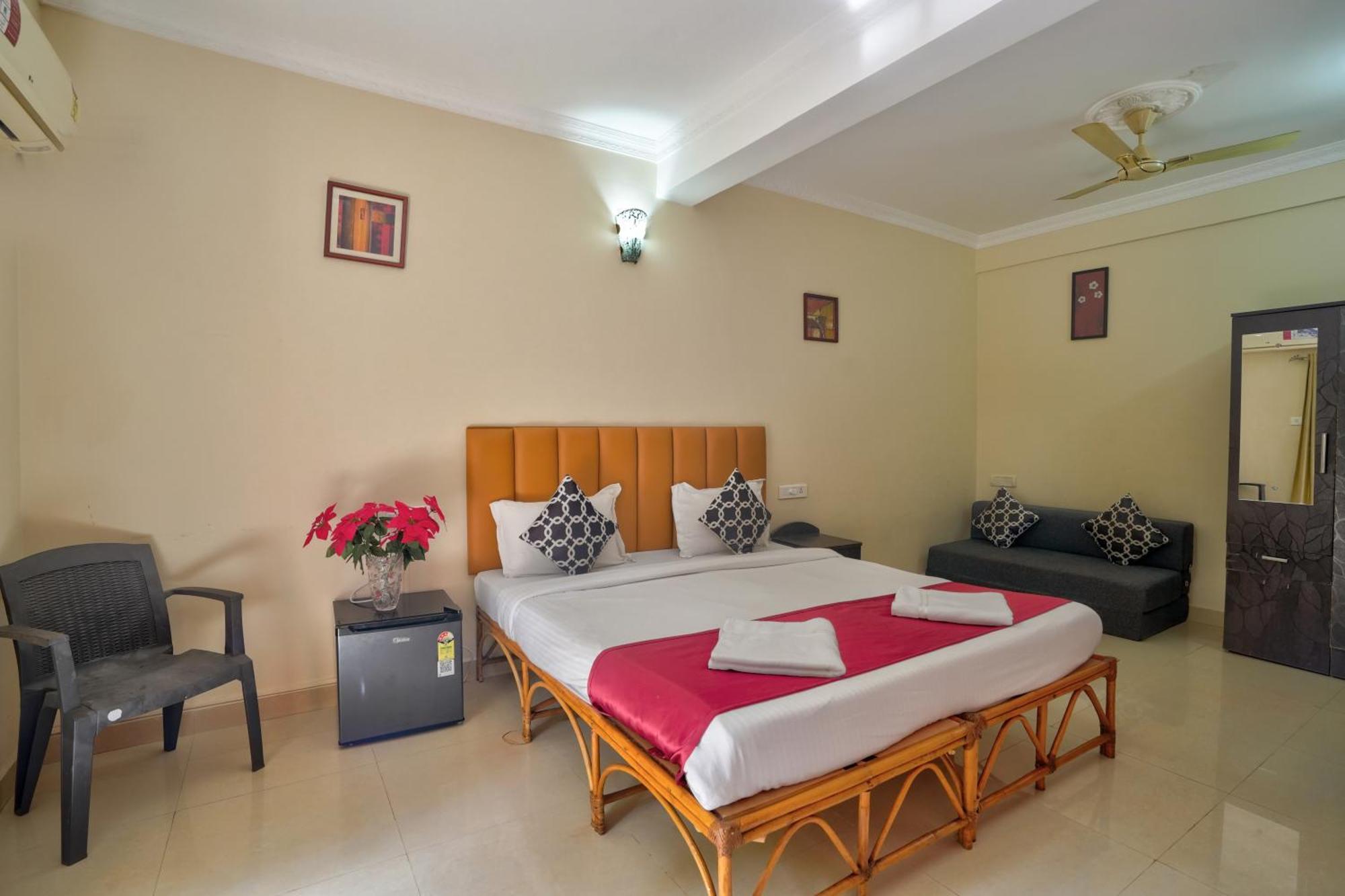 Hotel Leela Inn Candolim Marmagao Esterno foto