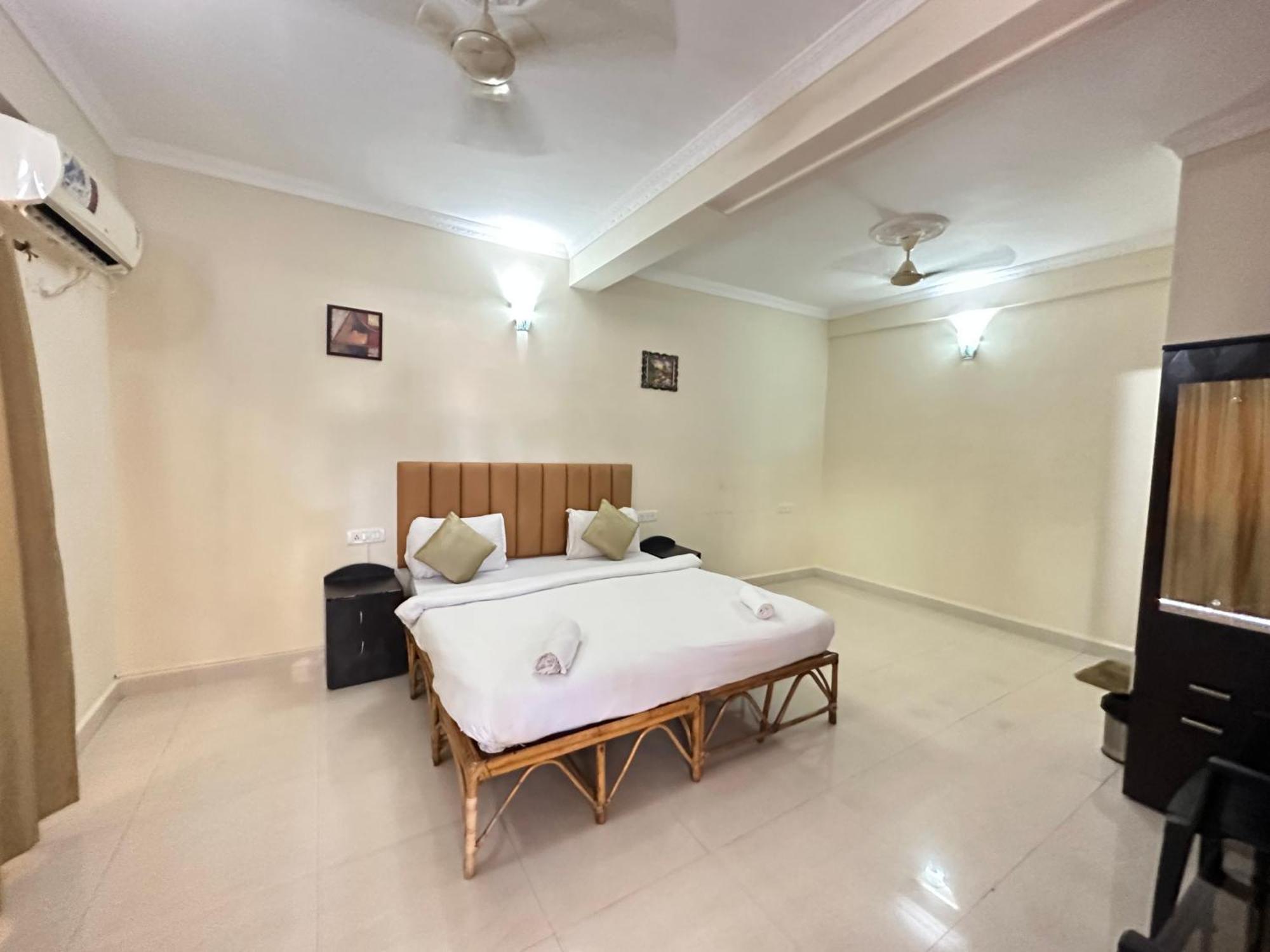 Hotel Leela Inn Candolim Marmagao Esterno foto
