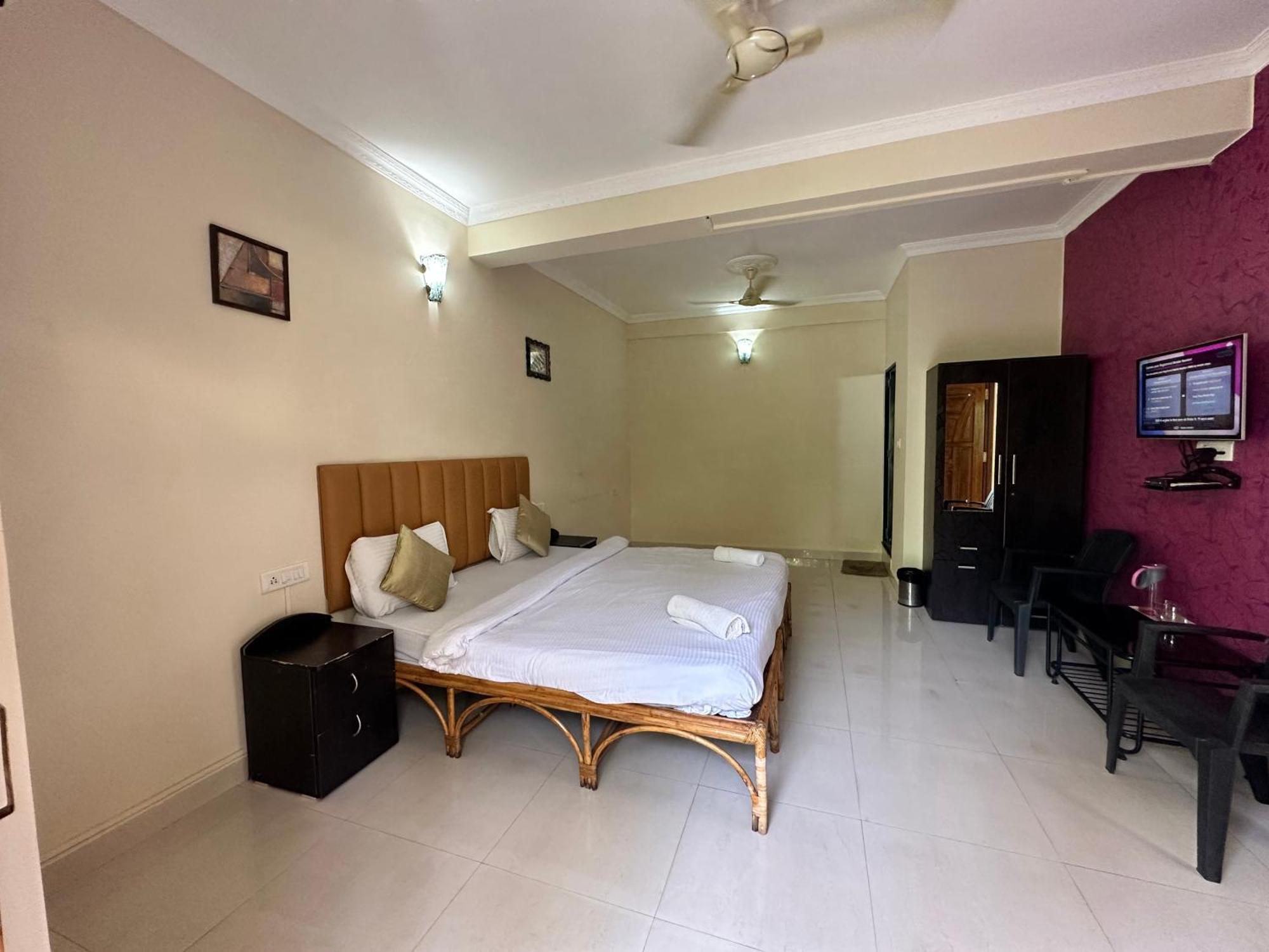 Hotel Leela Inn Candolim Marmagao Esterno foto