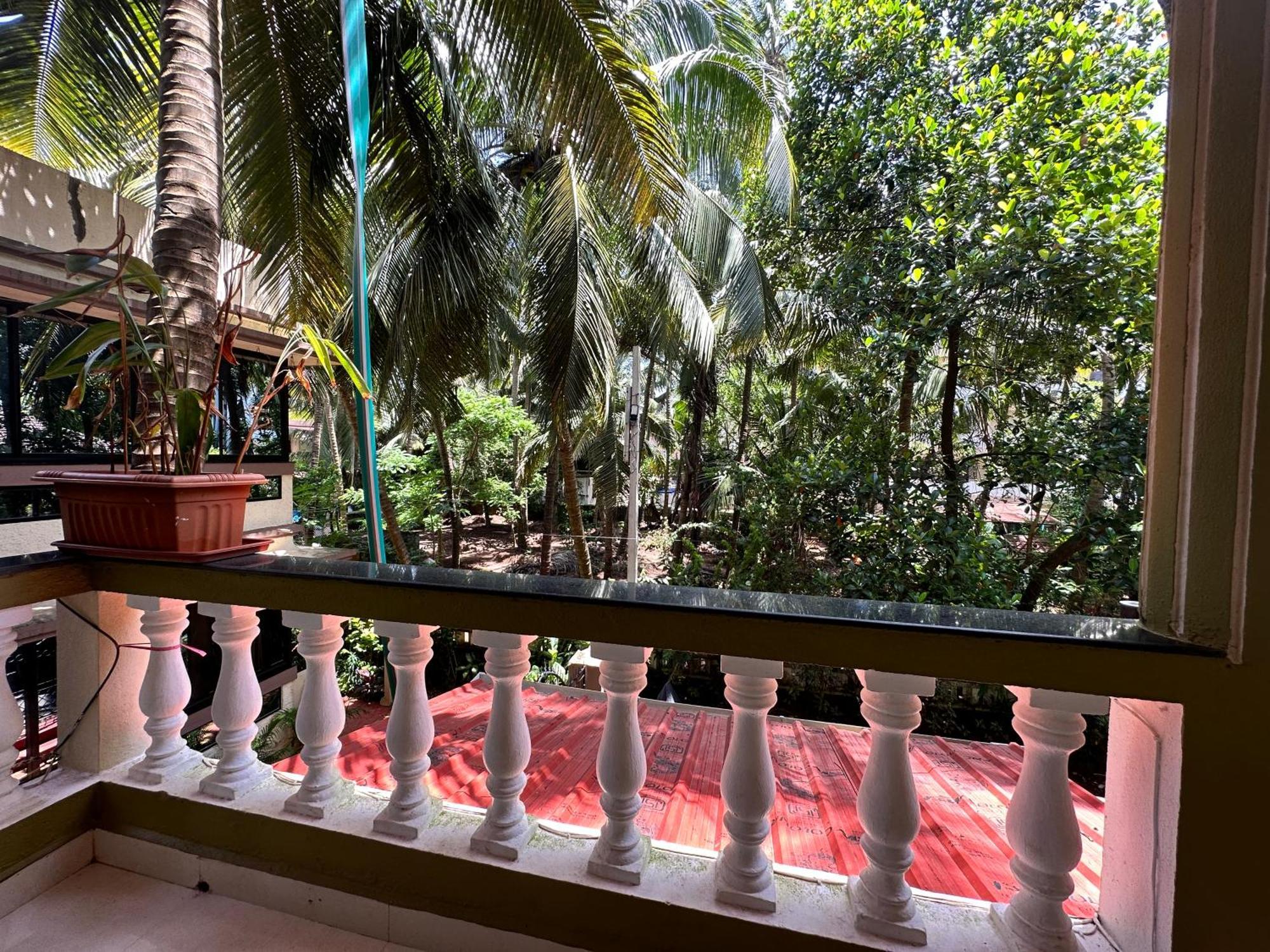 Hotel Leela Inn Candolim Marmagao Esterno foto