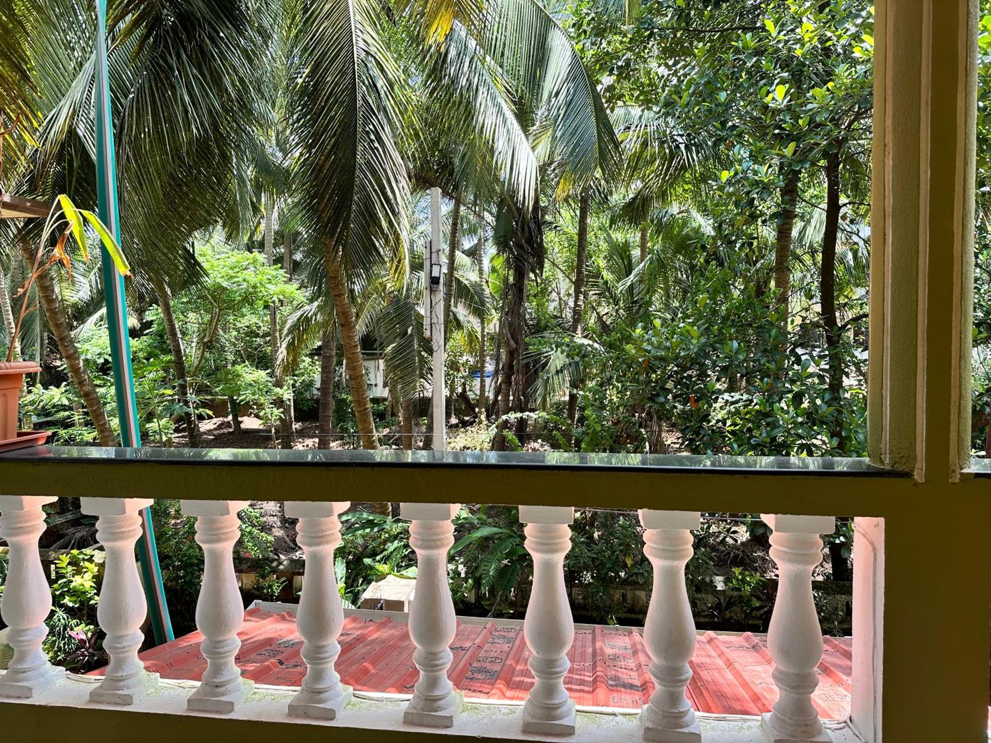 Hotel Leela Inn Candolim Marmagao Esterno foto