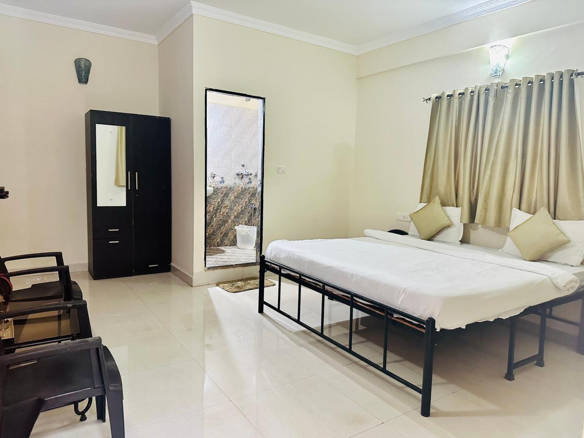 Hotel Leela Inn Candolim Marmagao Esterno foto