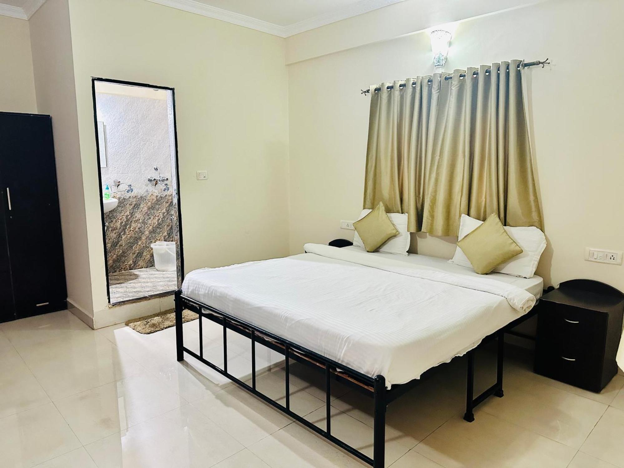 Hotel Leela Inn Candolim Marmagao Esterno foto